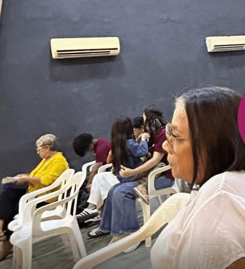 Congregación reunida en un servicio de IPSI Buenos Aires